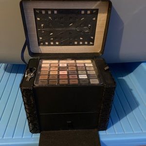 NWOT Ulta Beauty Makeup Box w/ Lock and Keys